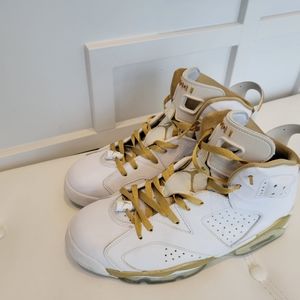 Jordan 6 Golden moments pack